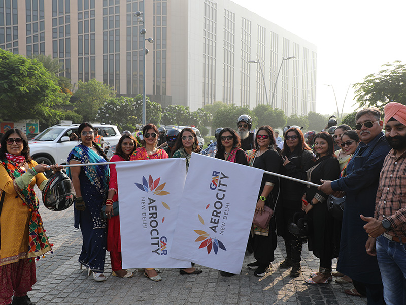 Indian Gentlemen Ride Gallery